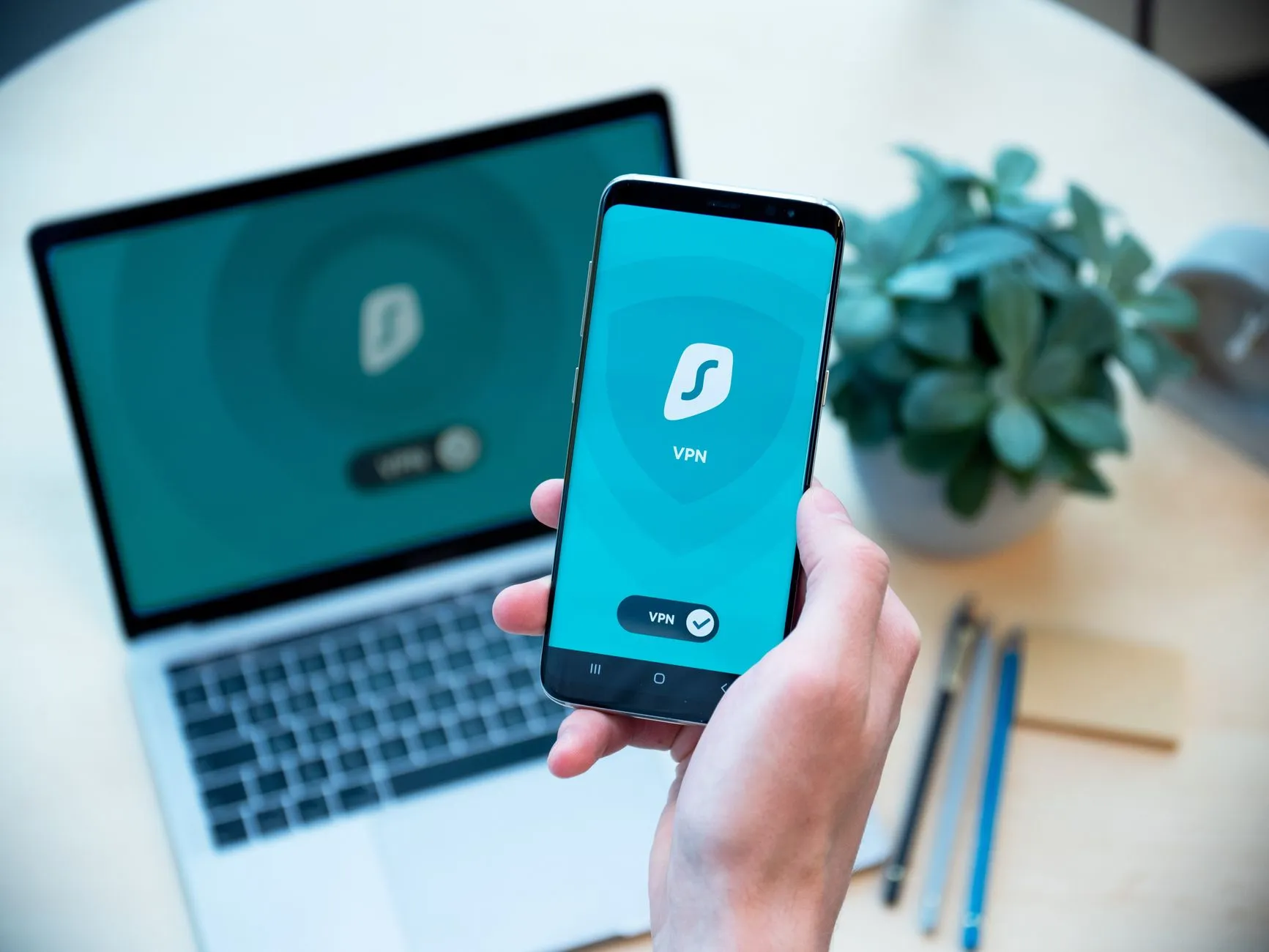 重庆美睫店如何筛选孕妇可用的安全温和美睫产品——技术标准与低敏测试流程解析
